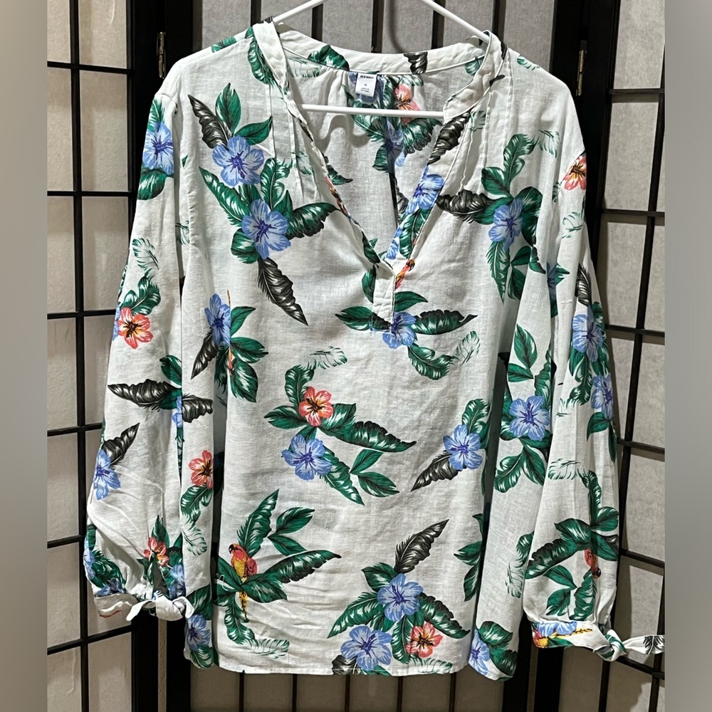 Old Navy Cream Floral V-Neck Tunic with Green and Blue Print TROPICAL WOMEN XL